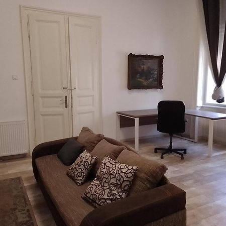 Viva Budapest Apartment Exterior photo