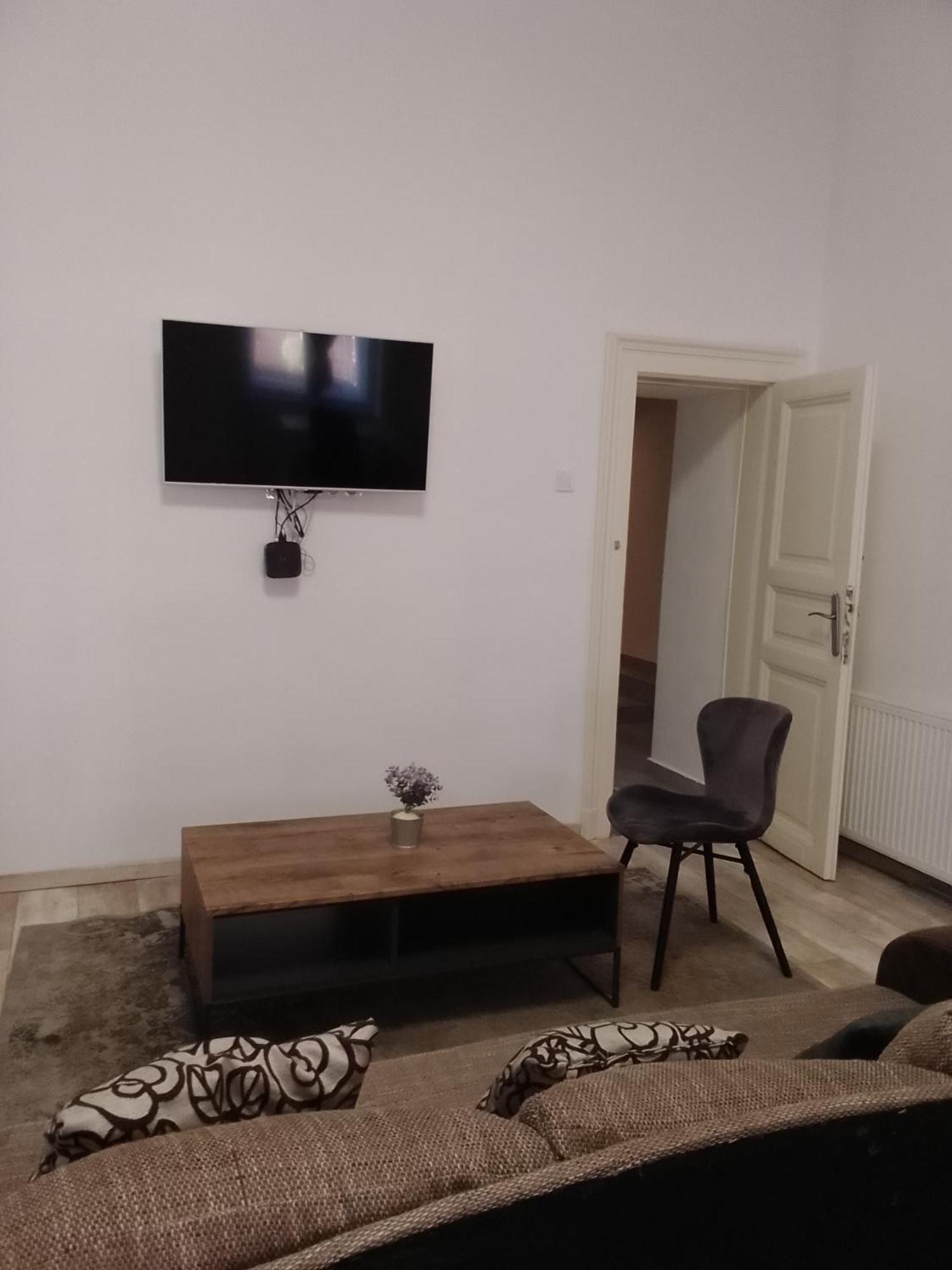 Viva Budapest Apartment Exterior photo